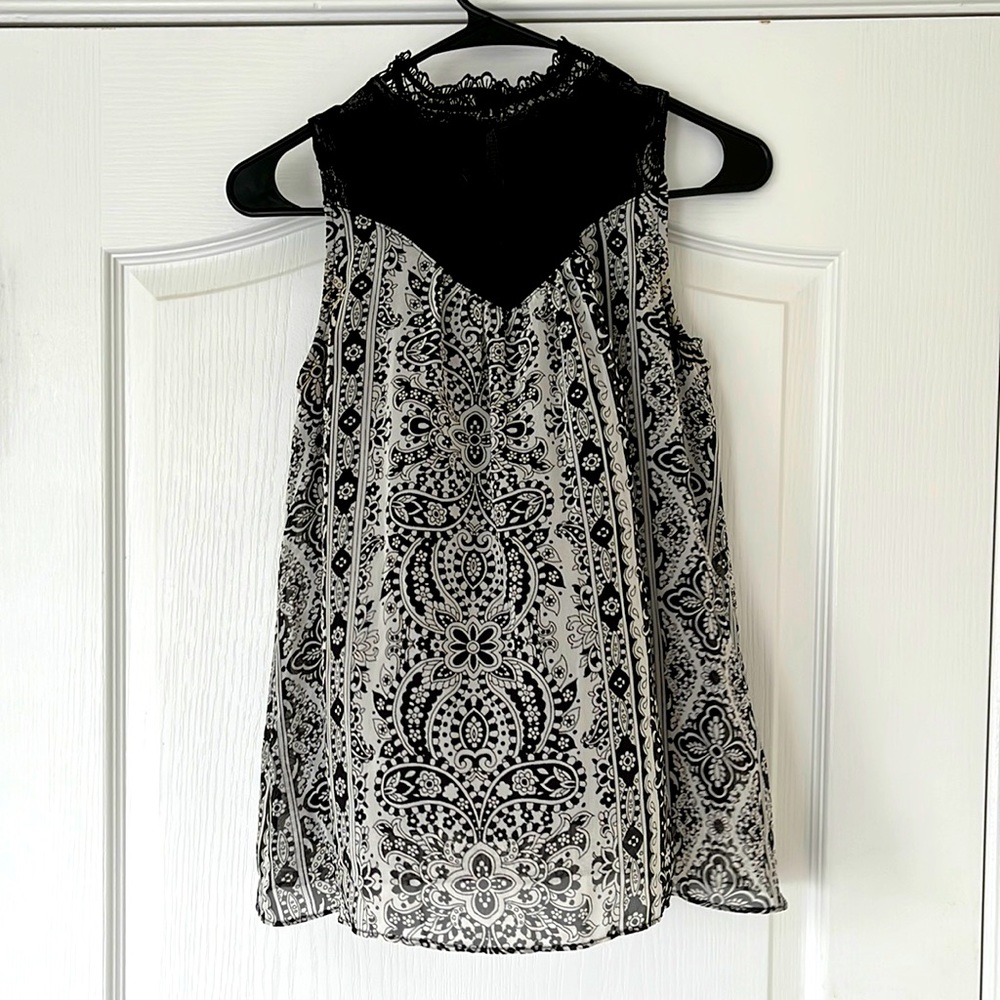 Ladies Flowy Tank